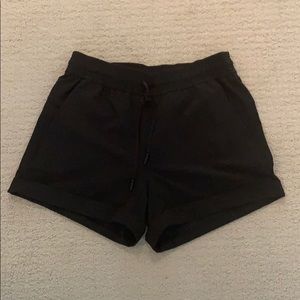 Lululemon Spring Break Away shorts